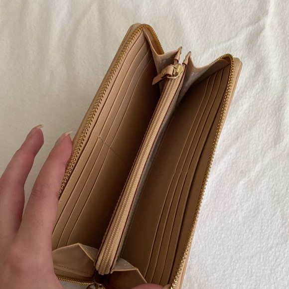 Kate Spade Wallet - Picture 5 of 8